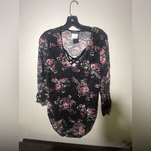 Almost Famous Black and Pink Lace 3/4 Sleeve Blouse